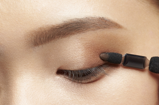 一重さんの魅力を引き出す 単色アイシャドウおすすめ7アイテムとデカ目にこだわらないメイク方法 Amy